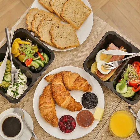Spacious Around The Food Market - 5' To The Market Square - By Upstairs Διαμέρισμα